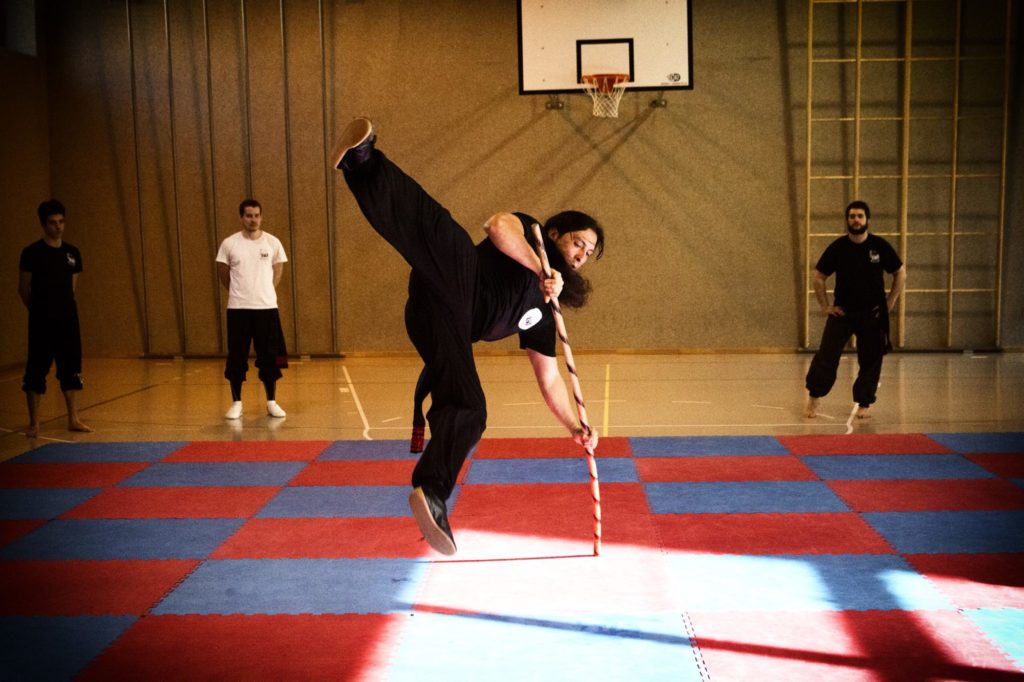 Les 18 armes de Shaolin le bâton (gun) Taishu